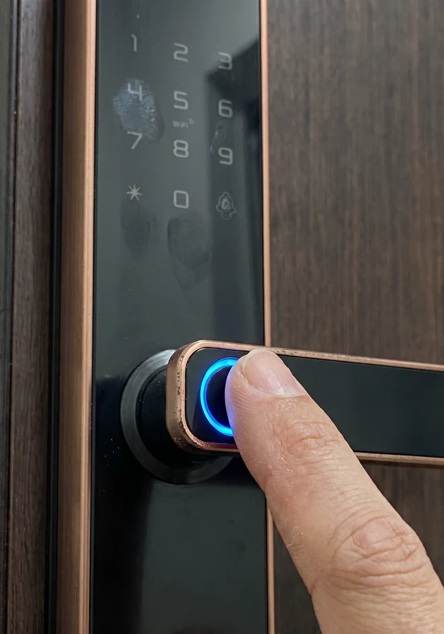 Smart Lock Nero Look - Copper fingerprint unlock